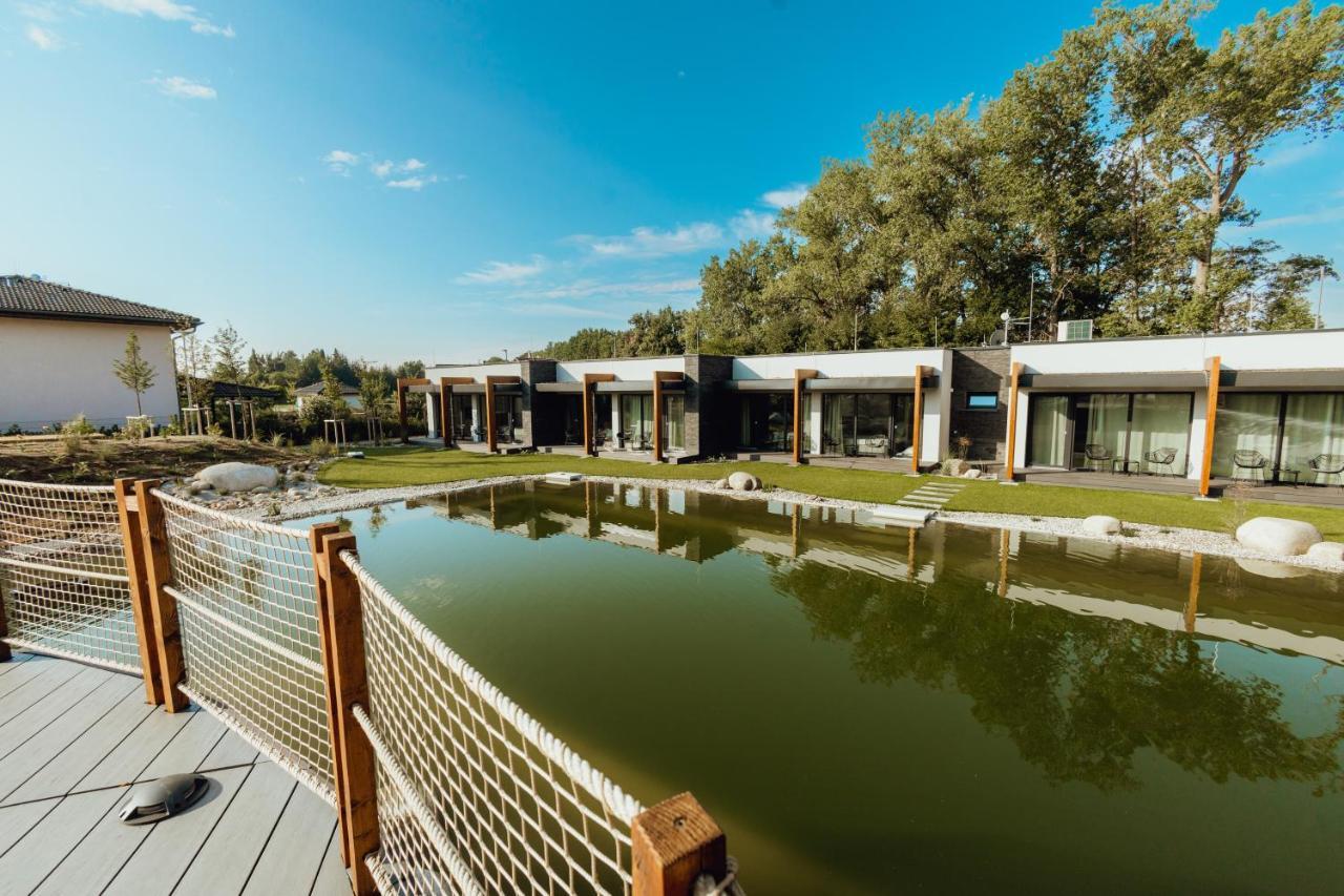 Hotel Resort Lovecka Basta ストラコニツェ エクステリア 写真