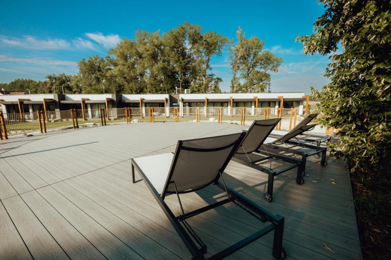 Hotel Resort Lovecka Basta ストラコニツェ エクステリア 写真